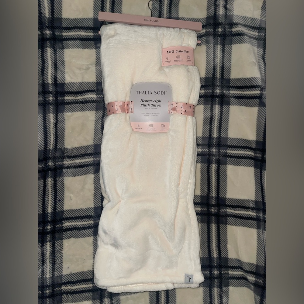 Thalia Sodi Luxurious Cream Plush Blanket Heavyweight Mother’s Day gift idea